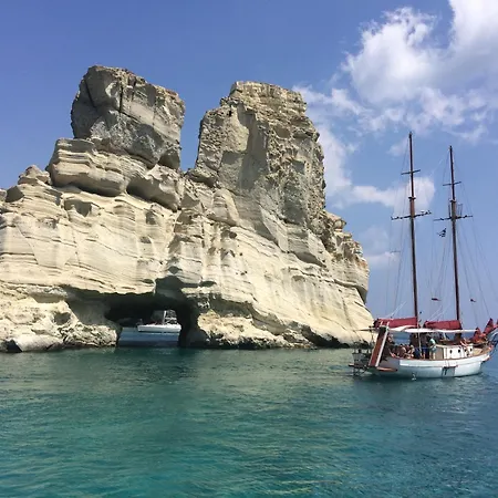 船屋 Milos Trips - Thalassitra Sailing Travel Agency