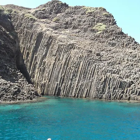 船屋 Milos Trips - Thalassitra Sailing Travel Agency